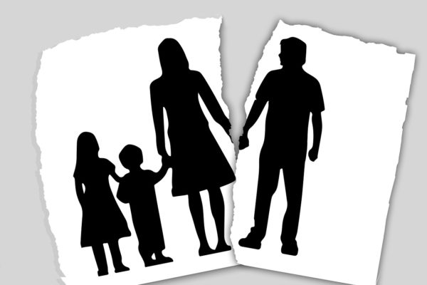 gugatan-perceraian-dan-mendapatkan-hak-asuh-anak-dalam-perceraian-kristen